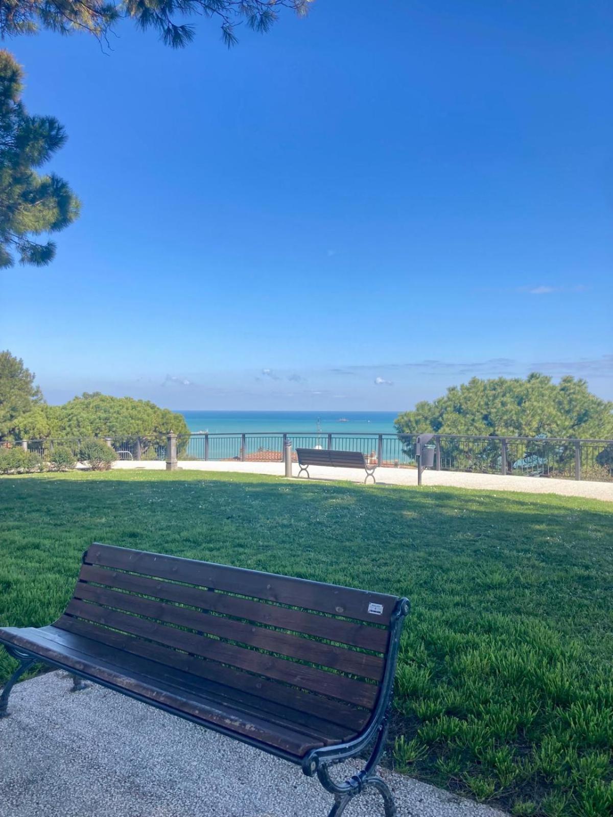 B&B Residenza Leonardo Falconara Marittima Dış mekan fotoğraf